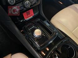 کرایسلەر 300